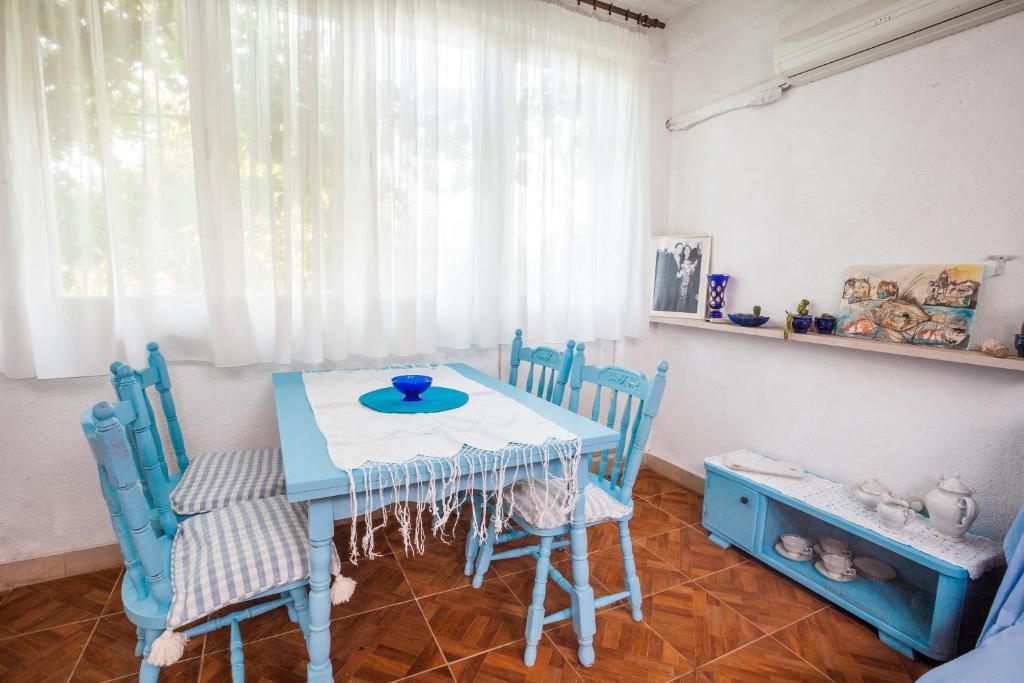 Apartments Dalmatinska Kuca Milna  Phòng bức ảnh