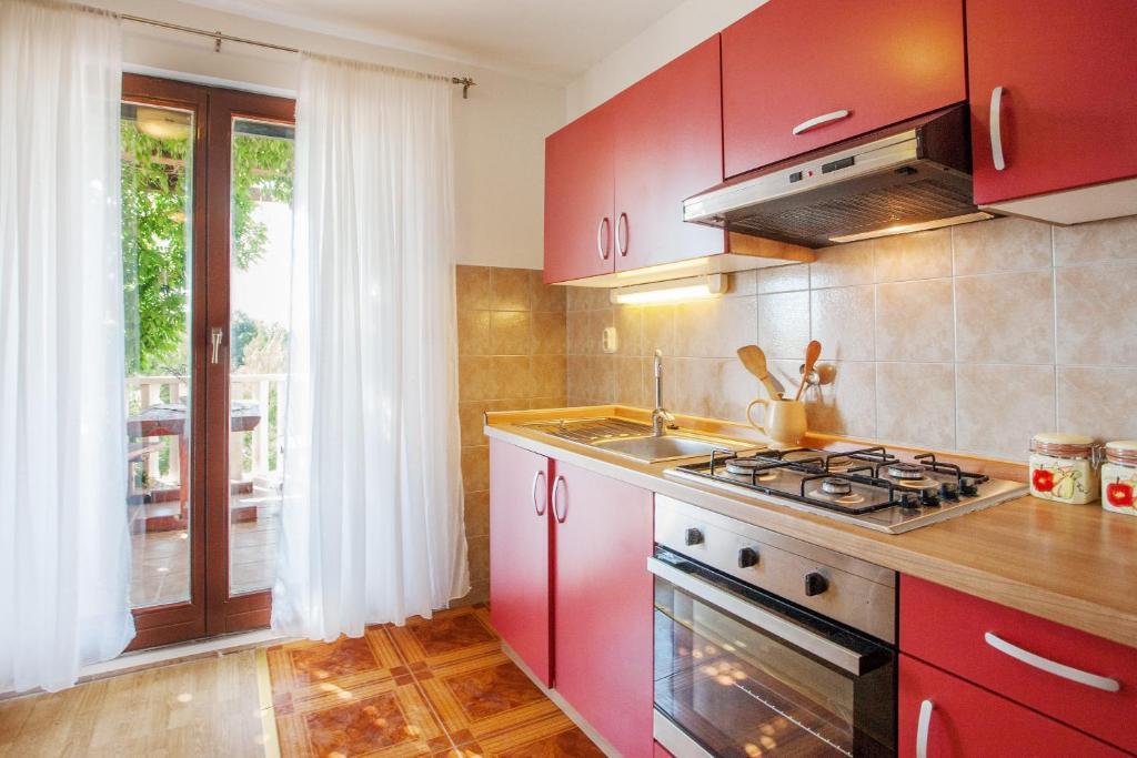 Apartments Dalmatinska Kuca Milna  Phòng bức ảnh
